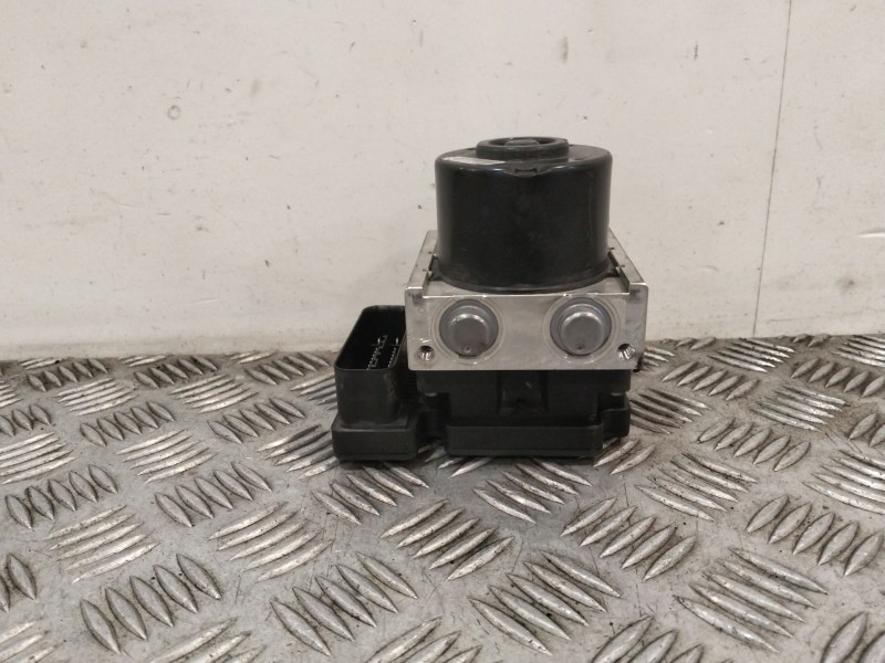 Recambio de abs para toyota yaris (_p9_) 1.4 d-4d (nlp90_) referencia OEM IAM 445100D031 06210207464 