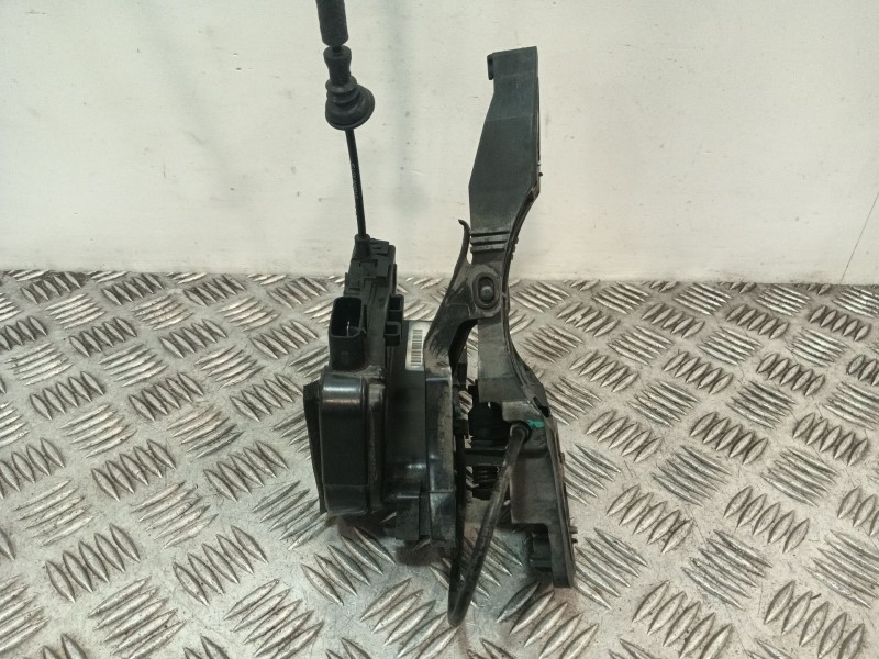 Recambio de cerradura puerta trasera derecha para hyundai ix20 (jc) 1.4 referencia OEM IAM 814201K000 814201K020 