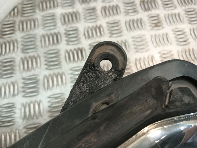 Recambio de faro izquierdo para kia rio ii (jb) 1.5 crdi referencia OEM IAM 921011G030  