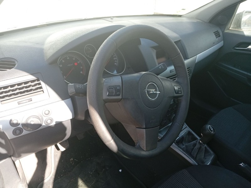 Recambio de columna direccion para opel astra h (a04) 1.6 (l48) referencia OEM IAM 95520183  
