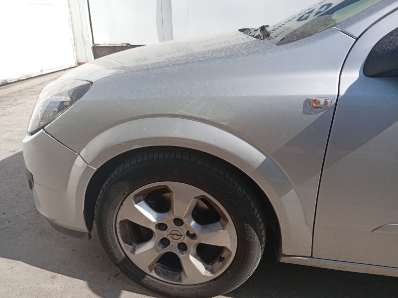 Recambio de aleta delantera izquierda para opel astra h (a04) 1.6 (l48) referencia OEM IAM 93178666  