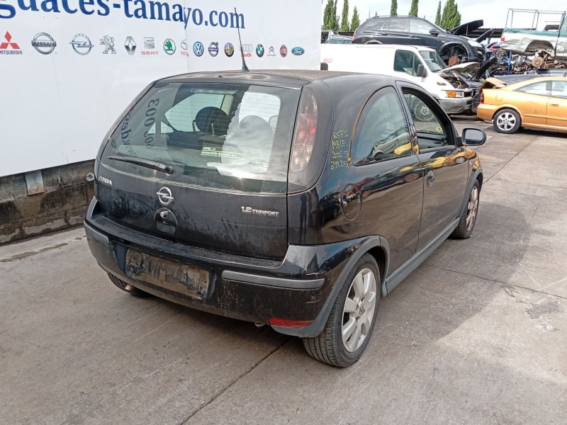 opel corsa c (x01) del año 2005