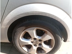 Recambio de paso de rueda trasero izquierdo para opel astra h (a04) 1.6 (l48) referencia OEM IAM 13107653  