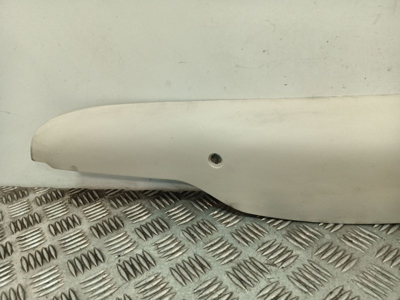 Recambio de moldura para fiat 500 (312) 500 referencia OEM IAM 735542376  