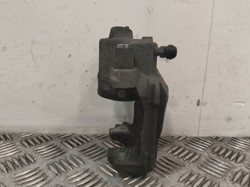 Recambio de pinza freno delantera derecha para seat ibiza iv (6j5, 6p1) 1.4 referencia OEM IAM 1K0615124D  