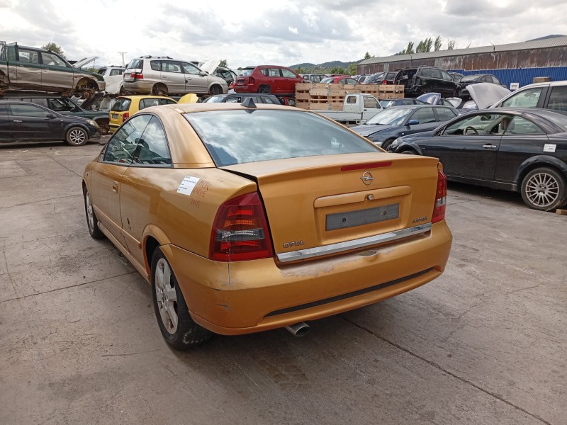 opel astra g coupé (t98) del año 2001