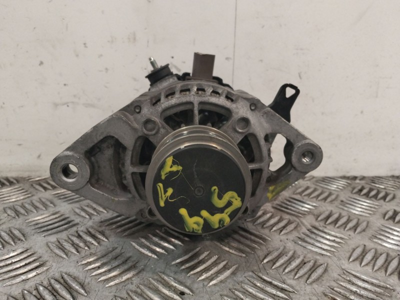Recambio de alternador para peugeot 108 1.0 vti referencia OEM IAM 270600Q180 1612352180 TG1042109810