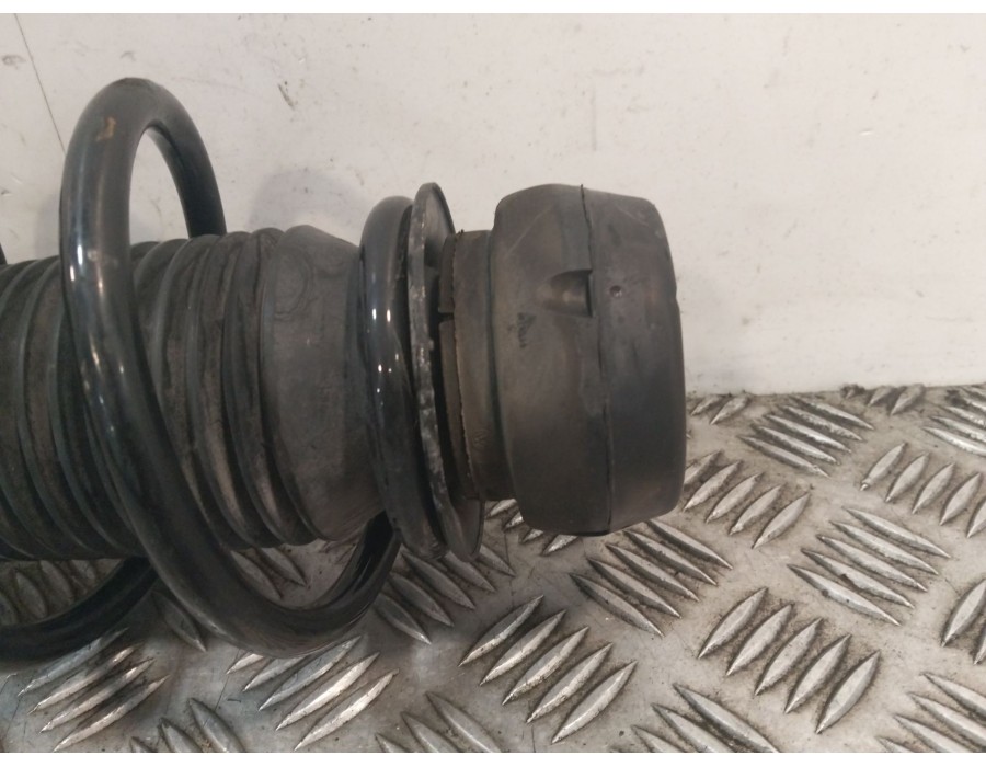 Recambio de amortiguador delantero izquierdo para seat ibiza iv (6j5, 6p1) 1.4 referencia OEM IAM 6R0413031F  
