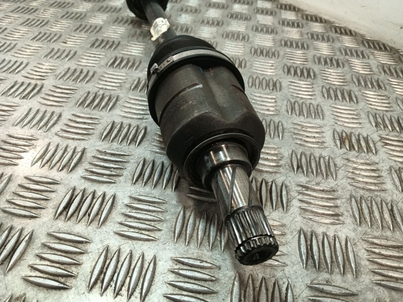 Recambio de transmision delantera derecha para maxus edeliver 3 furgoneta electric referencia OEM IAM R92291  