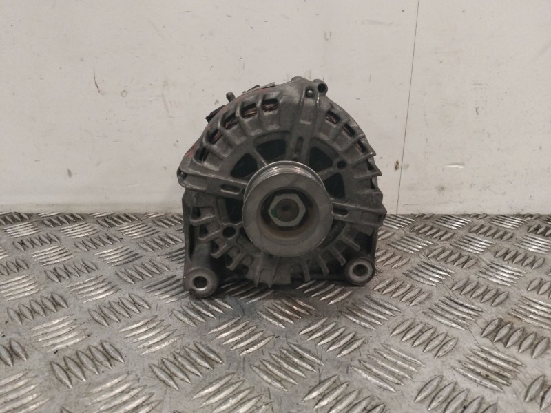 Recambio de alternador para bmw x5 (e70) xdrive 30 d referencia OEM IAM 12317803724  