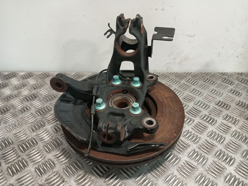 Recambio de mangueta delantera izquierda para mazda 3 berlina (bp) referencia OEM IAM BDNF33031  