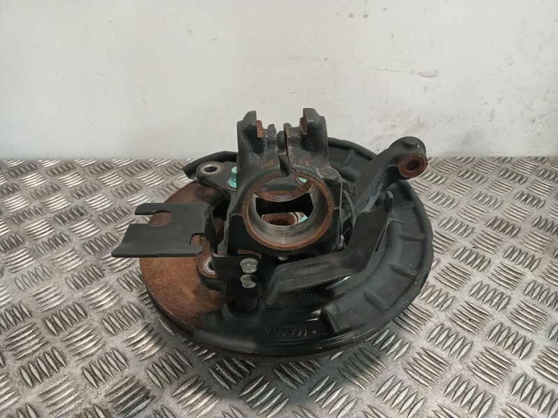 Recambio de mangueta delantera izquierda para mazda 3 berlina (bp) referencia OEM IAM BDNF33031  