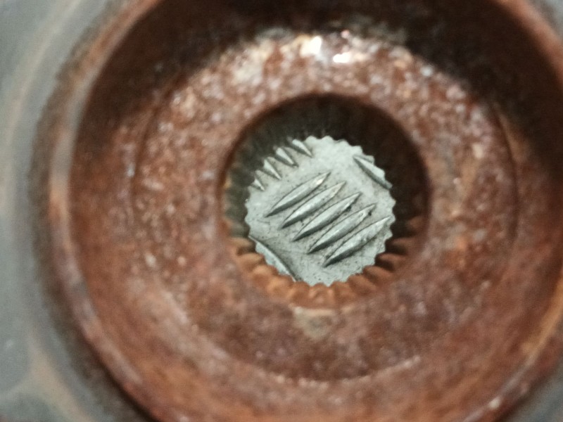 Recambio de mangueta delantera izquierda para mazda 3 berlina (bp) referencia OEM IAM BDNF33031  
