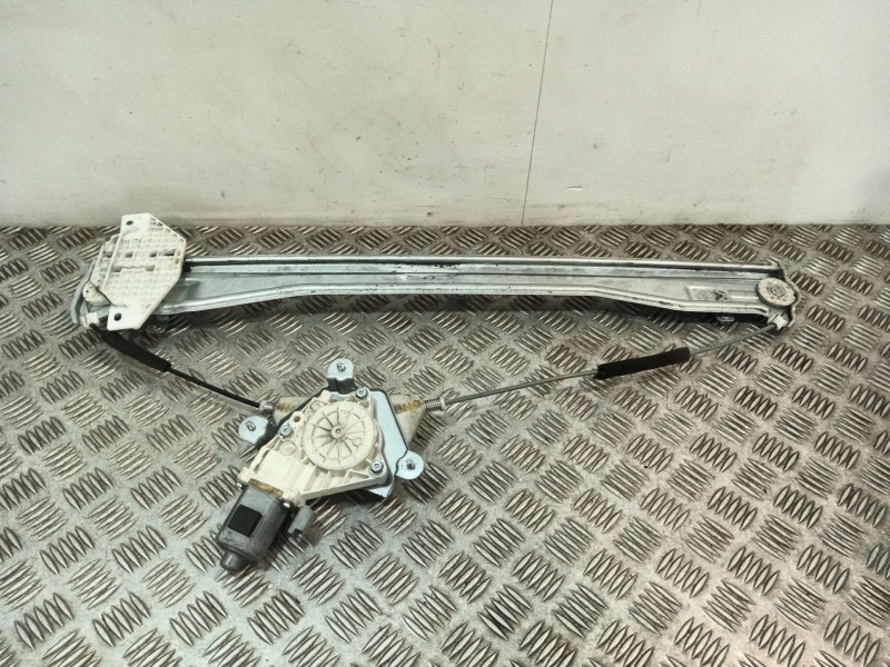 Recambio de elevalunas delantero izquierdo para hyundai h350 furgoneta 2.5 crdi referencia OEM IAM 8240359010 8240159010 