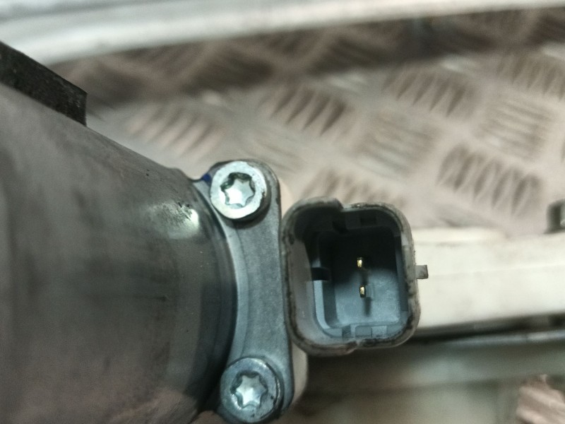 Recambio de elevalunas delantero izquierdo para hyundai h350 furgoneta 2.5 crdi referencia OEM IAM 8240359010 8240159010 
