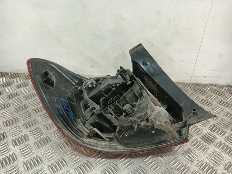 Recambio de piloto trasero derecho para dacia sandero ii (b8_) tce 90 lpg (b8m1) referencia OEM IAM 265506669R  