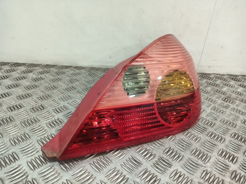 Recambio de piloto trasero derecho para opel tigra twintop (x04) 1.8 (r97) referencia OEM IAM 93164330 93164329 