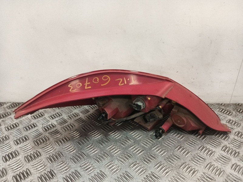 Recambio de piloto trasero derecho para opel tigra twintop (x04) 1.8 (r97) referencia OEM IAM 93164330 93164329 