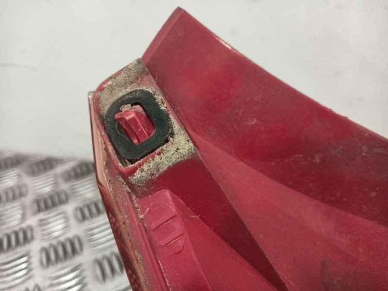 Recambio de piloto trasero derecho para opel tigra twintop (x04) 1.8 (r97) referencia OEM IAM 93164330 93164329 
