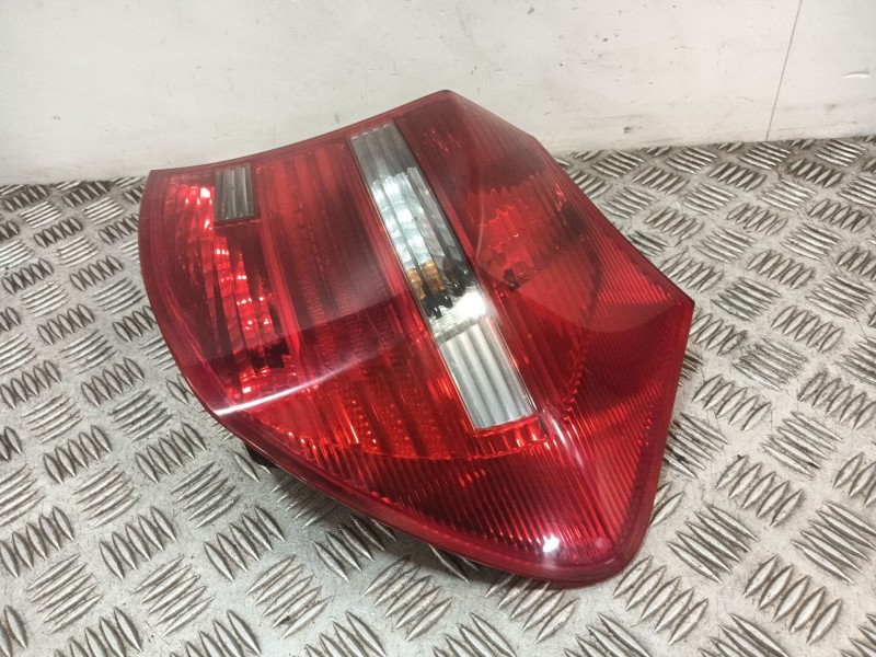Recambio de piloto trasero derecho para bmw 1 (e81) 118 d referencia OEM IAM 63216924502  