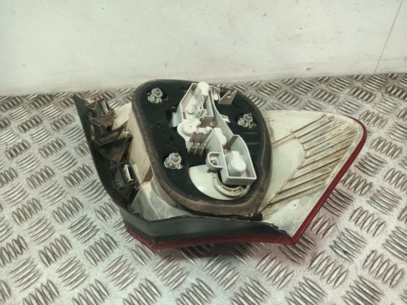 Recambio de piloto trasero derecho para bmw 1 (e81) 118 d referencia OEM IAM 63216924502  