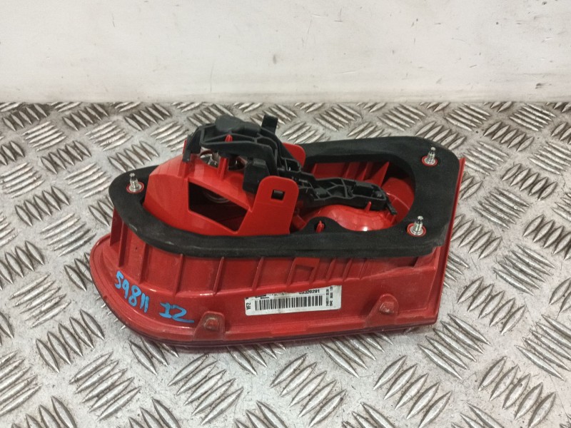Recambio de piloto trasero porton izquierdo para seat leon (1p1) 1.2 tsi referencia OEM IAM 89320291  