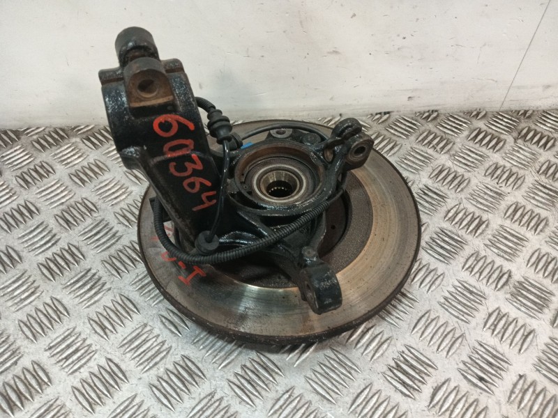 Recambio de mangueta delantera izquierda para citroën c4 cactus 1.2 vti 82 referencia OEM IAM 1607557480  