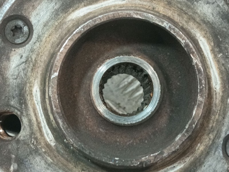 Recambio de mangueta delantera derecha para citroën c4 cactus 1.2 vti 82 referencia OEM IAM 1607557580  