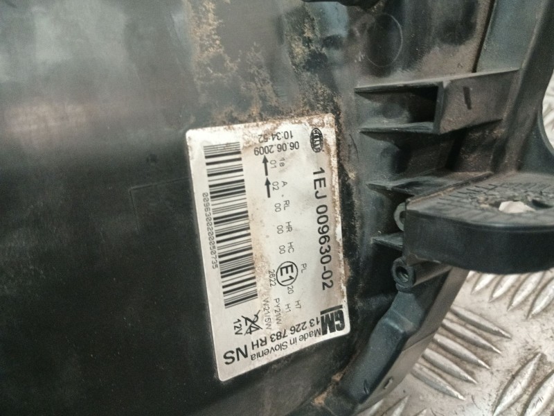 Recambio de faro derecho para opel insignia a (g09) 2.0 cdti (68) referencia OEM IAM 1EJ00963002  