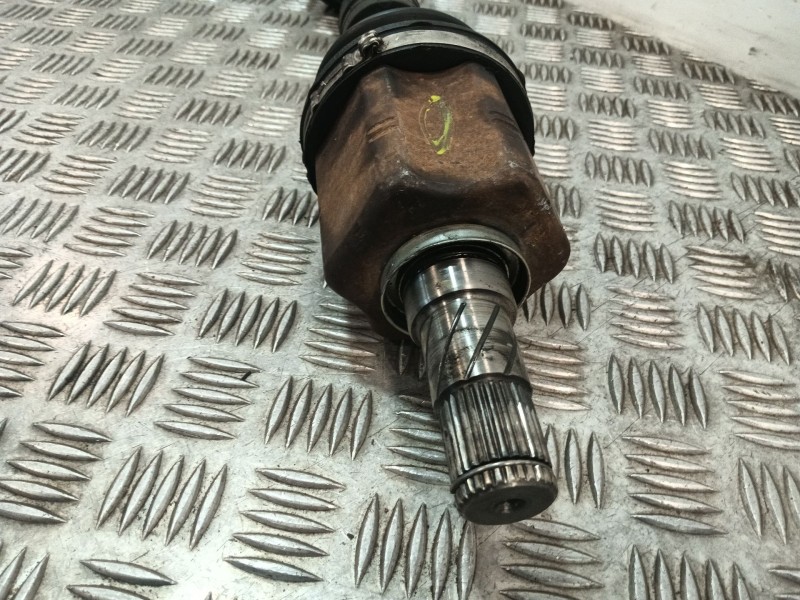 Recambio de transmision delantera derecha para nissan qashqai i (j10, nj10) 2.0 dci referencia OEM IAM 39100JD72B  
