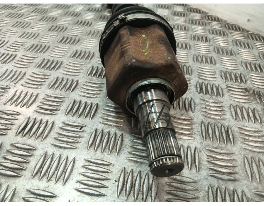 Recambio de transmision delantera derecha para nissan qashqai i (j10, nj10) 2.0 dci referencia OEM IAM 39100JD72B  