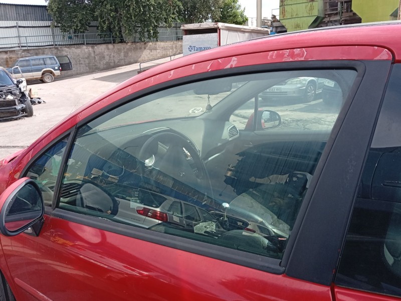 Recambio de luna delantera izquierda para peugeot 207/207+ (wa_, wc_) 1.6 hdi referencia OEM IAM 9201H9  