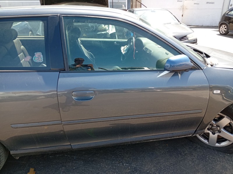 Recambio de puerta delantera derecha para audi a3 (8l1) 1.9 tdi referencia OEM IAM 8L3831052C  