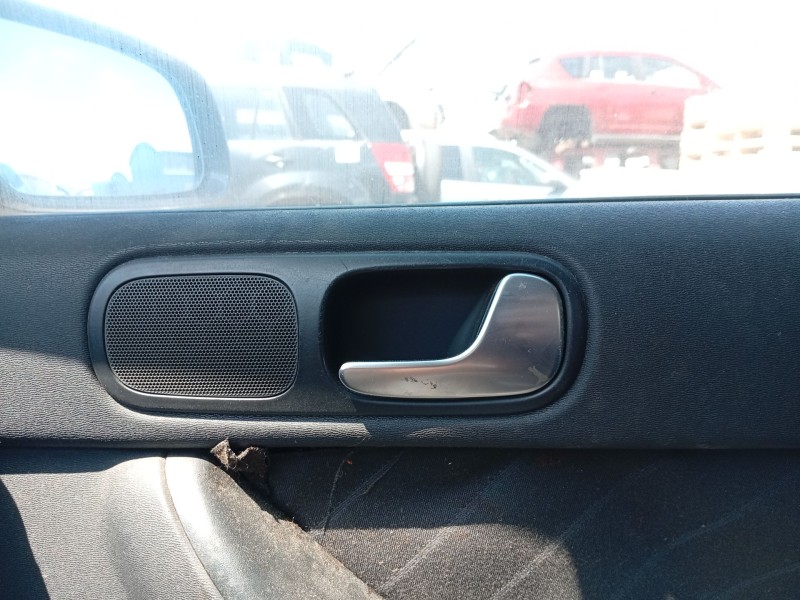 Recambio de maneta interior delantera derecha para audi a3 (8l1) 1.9 tdi referencia OEM IAM 8L08370207PE 4A0837206J 