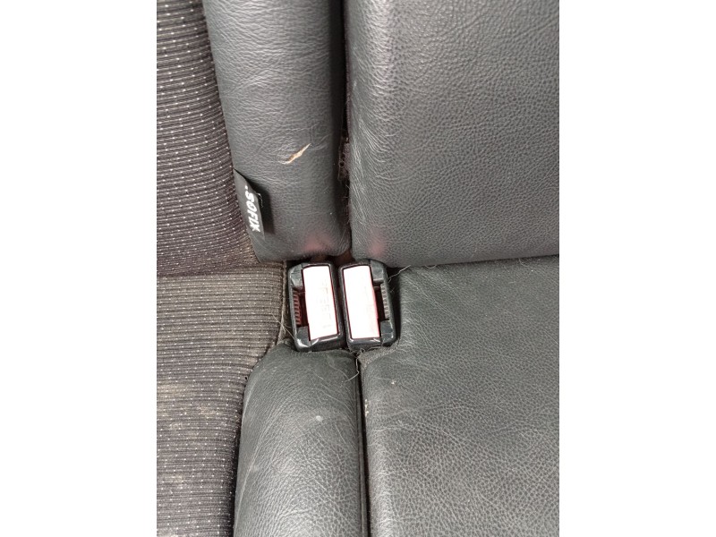 Recambio de enganche cinturon trasero derecho para peugeot 207/207+ (wa_, wc_) 1.6 hdi referencia OEM IAM 8974TA  