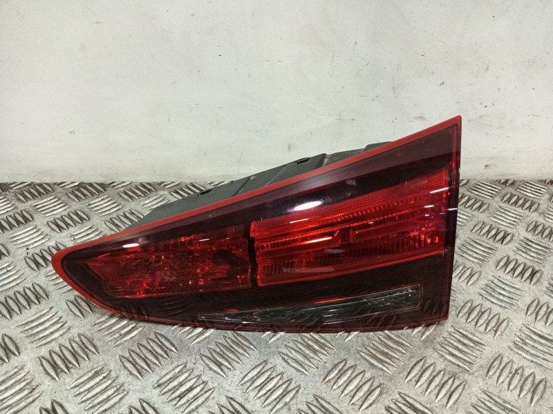 Recambio de piloto trasero derecho interior para hyundai tucson (tl, tle) 1.6 gdi referencia OEM IAM 92404D7500  