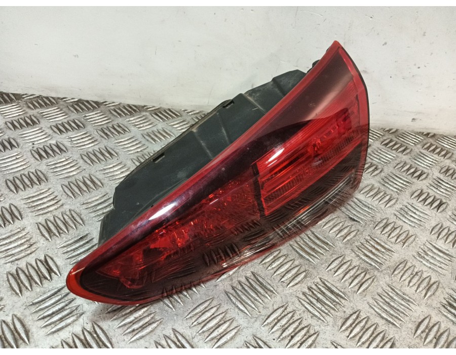 Recambio de piloto trasero derecho interior para hyundai tucson (tl, tle) 1.6 gdi referencia OEM IAM 92404D7500  