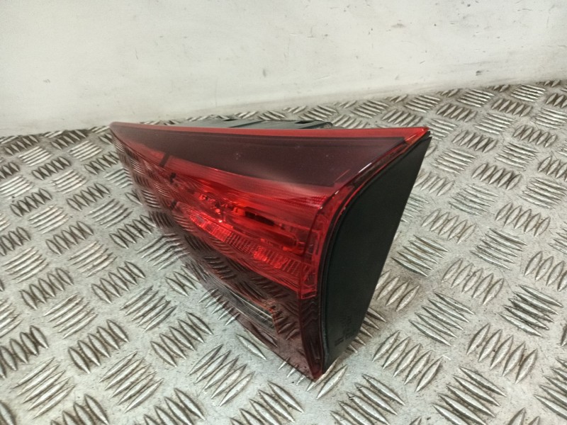 Recambio de piloto trasero derecho interior para hyundai tucson (tl, tle) 1.6 gdi referencia OEM IAM 92404D7500  
