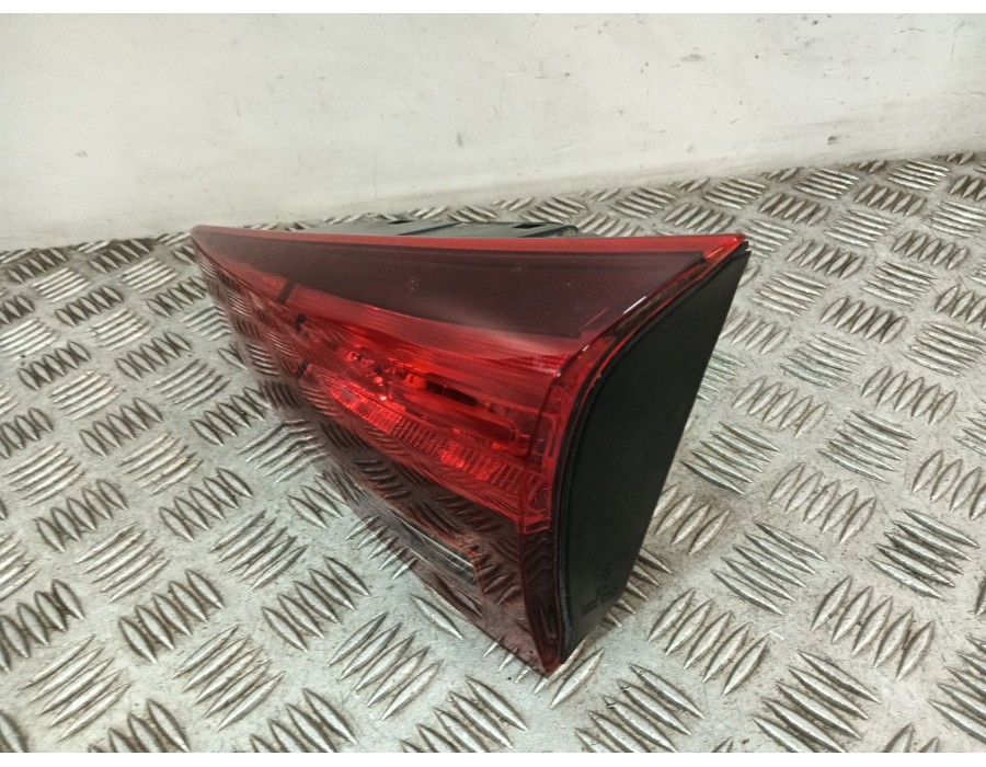 Recambio de piloto trasero derecho interior para hyundai tucson (tl, tle) 1.6 gdi referencia OEM IAM 92404D7500  