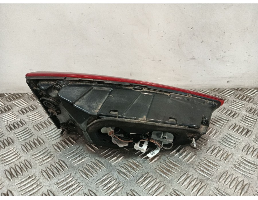 Recambio de piloto trasero derecho interior para hyundai tucson (tl, tle) 1.6 gdi referencia OEM IAM 92404D7500  