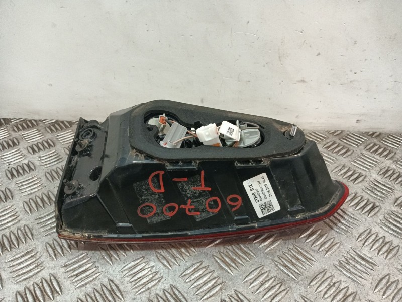 Recambio de piloto trasero derecho interior para hyundai tucson (tl, tle) 1.6 gdi referencia OEM IAM 92404D7500  