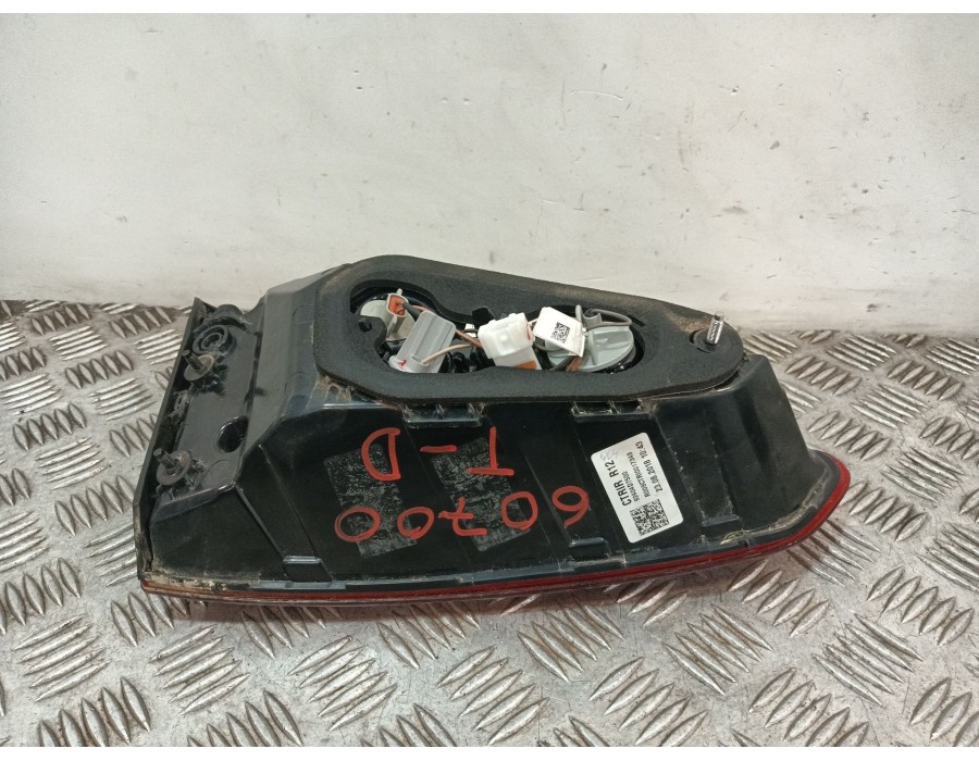 Recambio de piloto trasero derecho interior para hyundai tucson (tl, tle) 1.6 gdi referencia OEM IAM 92404D7500  