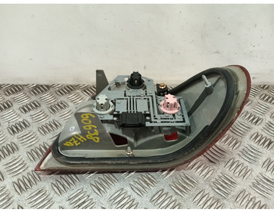 Recambio de piloto trasero izquierdo para mercedes-benz clase e (w210) e 280 (210.053) referencia OEM IAM A2108204364  
