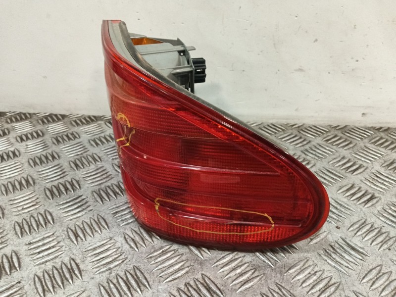 Recambio de piloto trasero derecho para mercedes-benz clase e (w210) e 280 (210.053) referencia OEM IAM 197042  