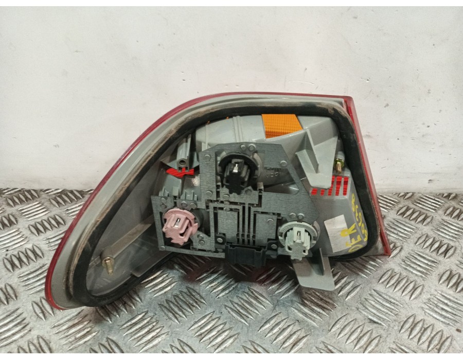 Recambio de piloto trasero derecho para mercedes-benz clase e (w210) e 280 (210.053) referencia OEM IAM 197042  