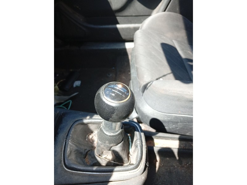 Recambio de palanca cambio para audi a3 (8l1) 1.9 tdi referencia OEM IAM 1J0711112E  