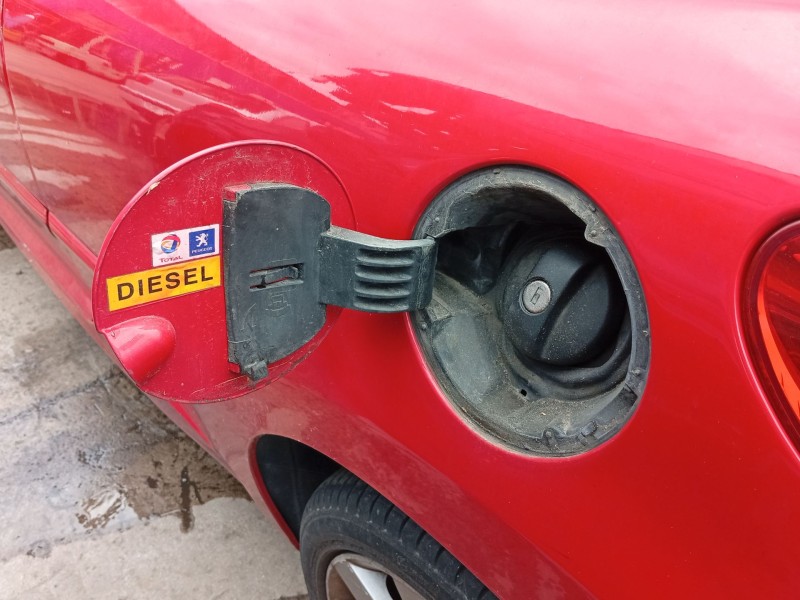 Recambio de deposito combustible para peugeot 207/207+ (wa_, wc_) 1.6 hdi referencia OEM IAM 1500FK  