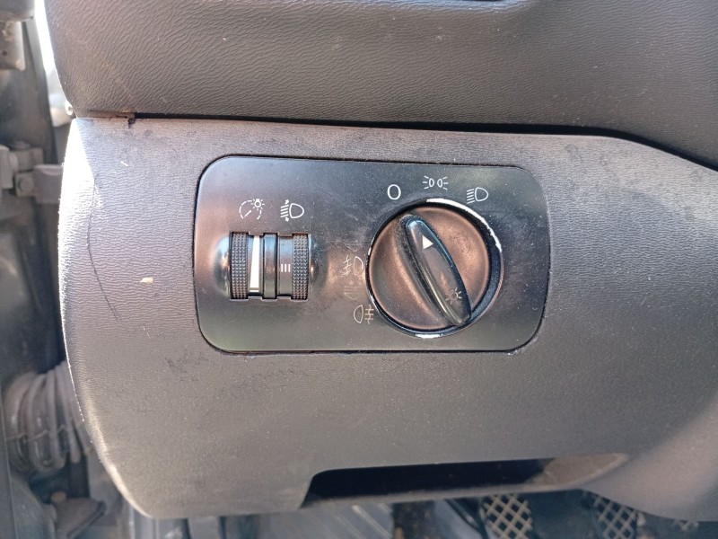 Recambio de mando luces para audi a3 (8l1) 1.9 tdi referencia OEM IAM 8L1941531E  