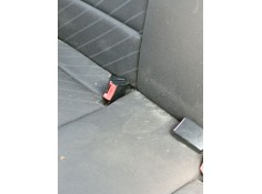 Recambio de enganche cinturon trasero derecho para audi a3 (8l1) 1.9 tdi referencia OEM IAM 8L085773901C  