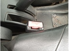 Recambio de enganche cinturon delantero derecho para peugeot 207/207+ (wa_, wc_) 1.6 hdi referencia OEM IAM 6155101  